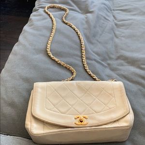 Chanel flap bag vintage